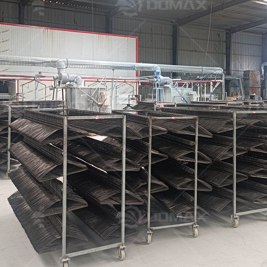 Domax Machinery hanger machine detailed images